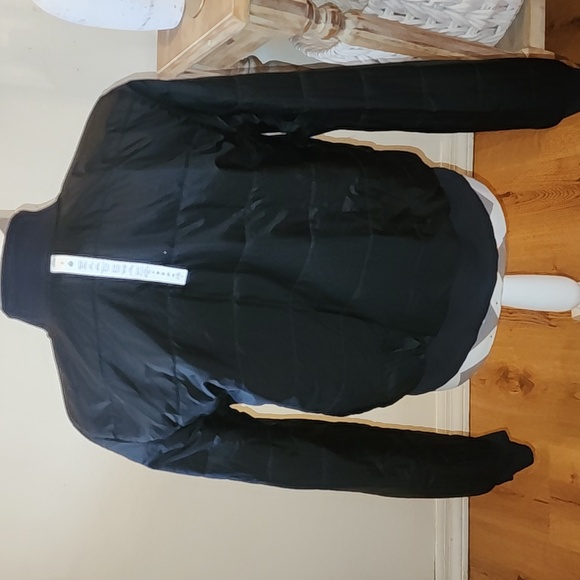 Lululemon Athletica Non Stop Bomber Reversible Black Bomber Jacket Size 8 - Picture 5 of 16